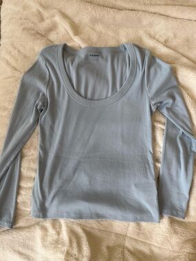 Old Navy Light Blue Scoop Neck Long Sleeve Tee